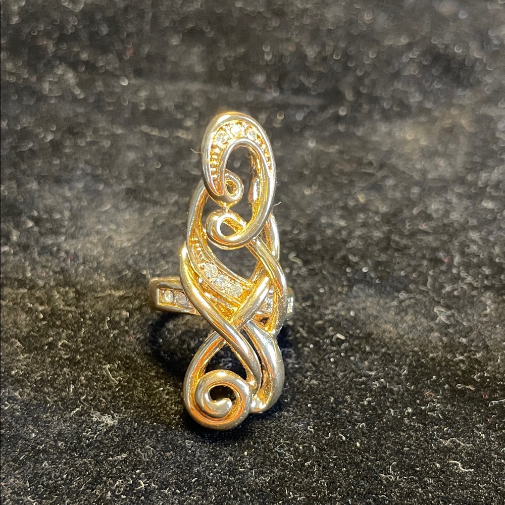 Elegant Gold and Silver Swirl Ring